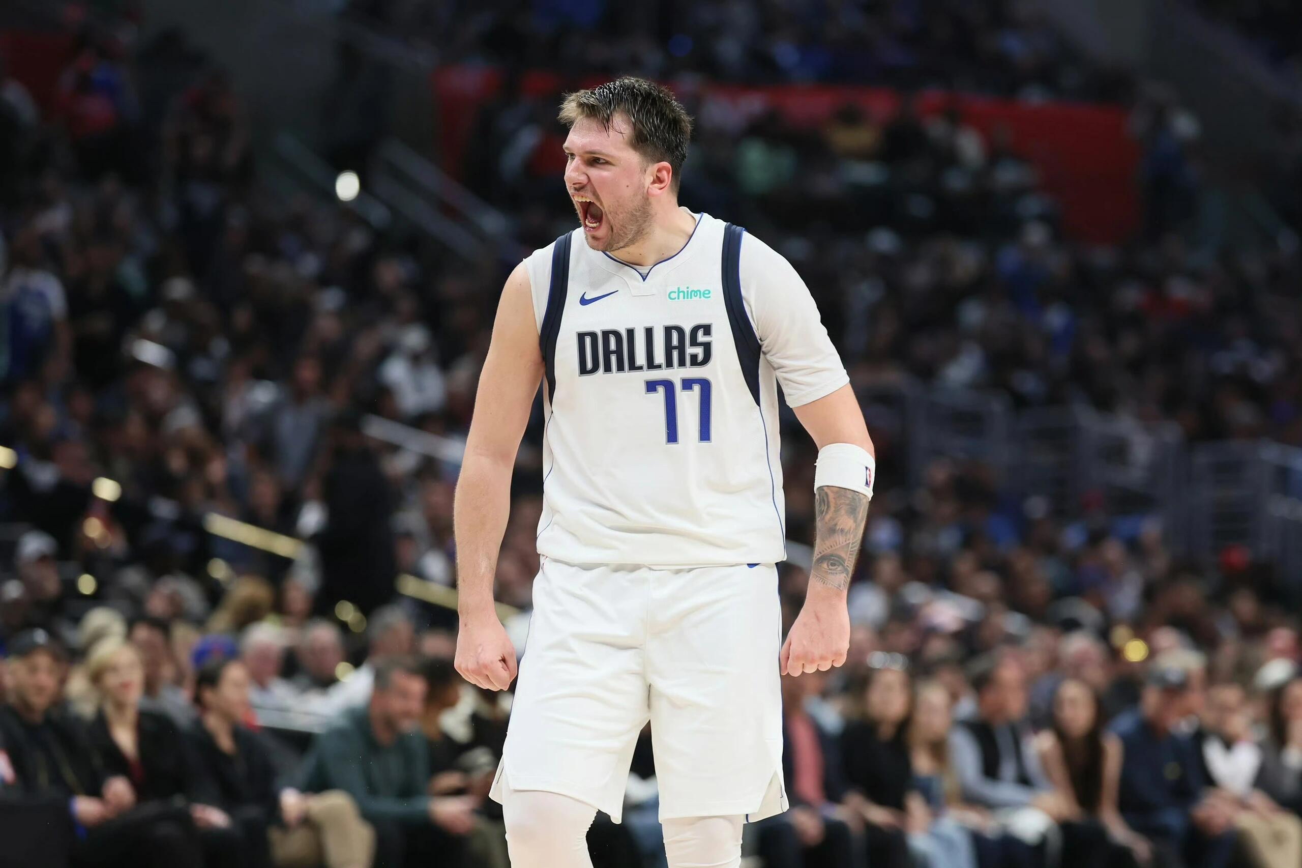 开云官方网站入口包含东契奇在热火比赛中精彩发挥，问鼎冠军引发热议！的词条