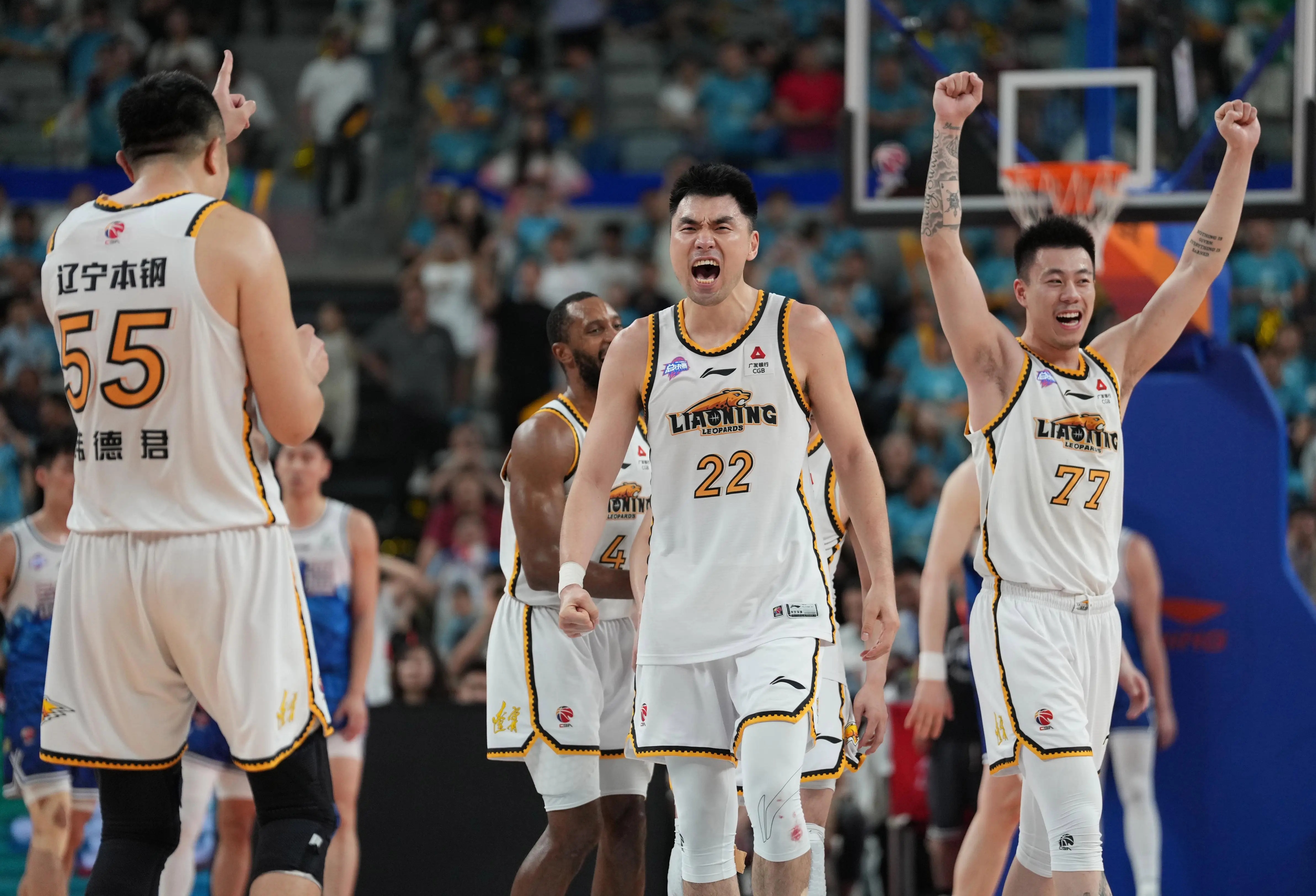 转折点辽宁本钢官宣签约；CBA常规赛国际比赛日攻防权衡；媒体盛赞；轮换策略成焦点的简单介绍